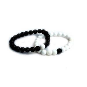 Astroghar Black onyx & white agate fancy yin yang pair stretch bracelet