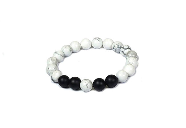 Howlite Crystal And Black Onyx 8 Mm Stretch Bracelet