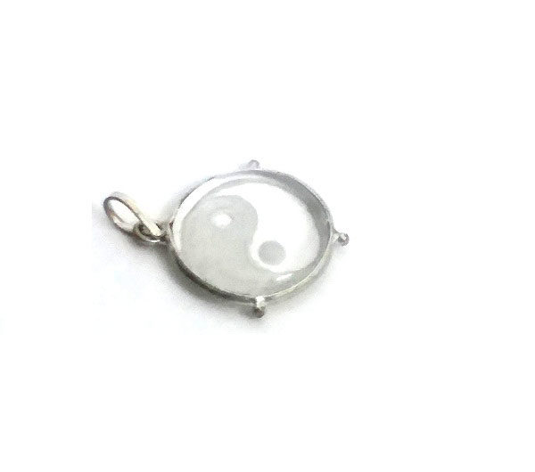Fengshui yin yang Symbol Engraved Pendant in sphetik