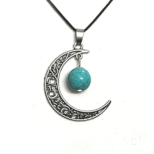 Oxidised Silver Moonstone Crescent Pendant with Box Chain – GIVA Jewellery