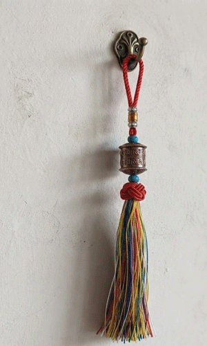 Tibetan Buddhist Om Mani Padme Hum Mantra Engraved Prayer Wheel Metal Hanging for car and Home - Image 3